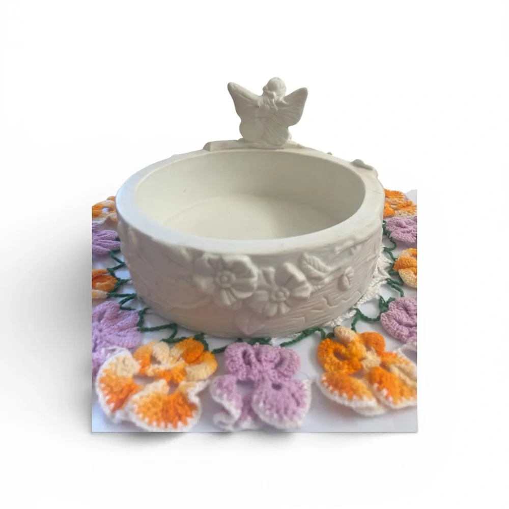 PartyLite Cream Ceramic 3 wick candle holder- Excellent condition - Picture 2 of 6